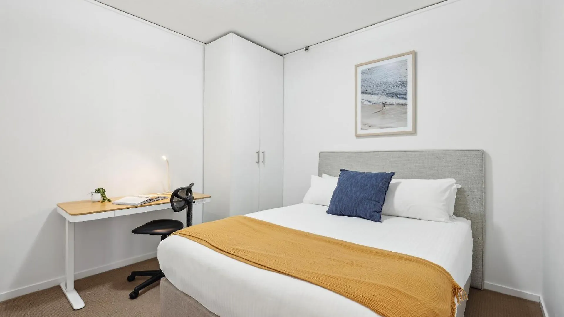 Ocean View 3-Bed With Gym, Pool, Sauna & Parking Gold Coast 0*,  Australia